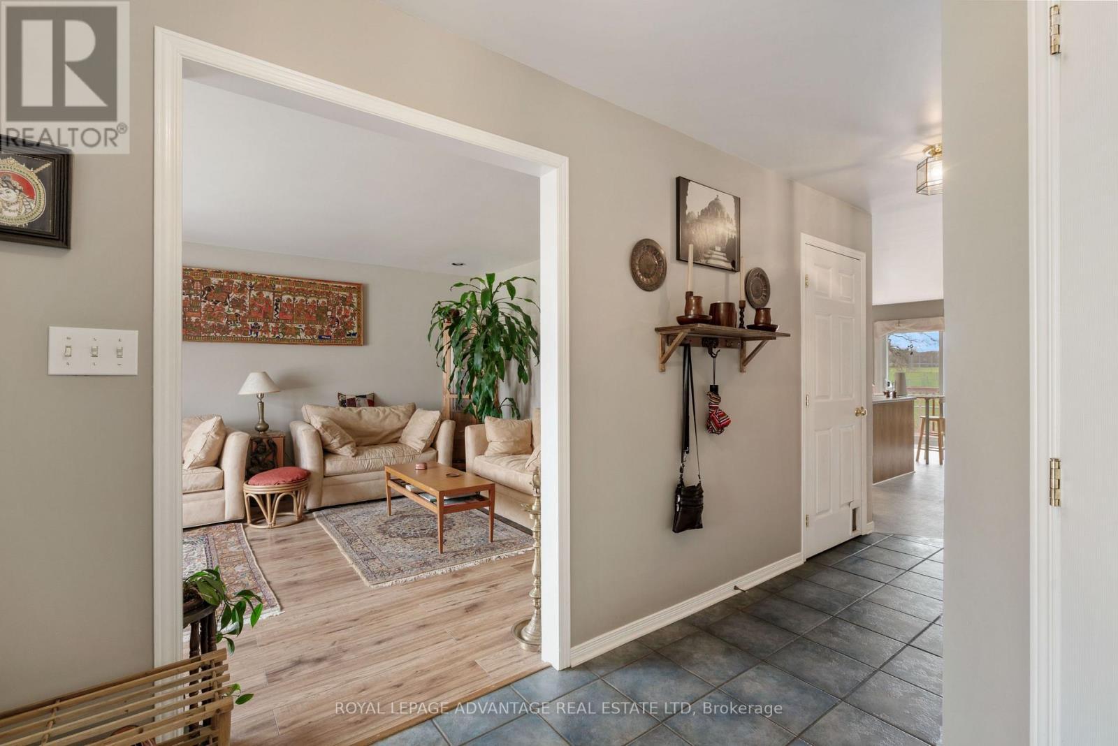 












264 GLENWOOD CRESCENT

,
Smiths Falls,




Ontario
K7A5L1


