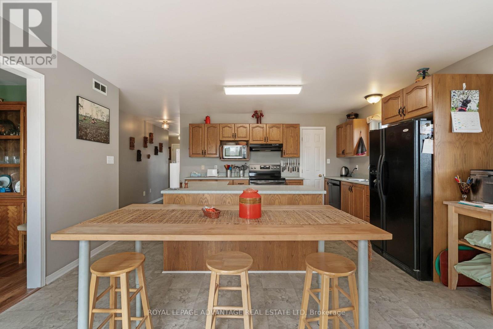 












264 GLENWOOD CRESCENT

,
Smiths Falls,




Ontario
K7A5L1

