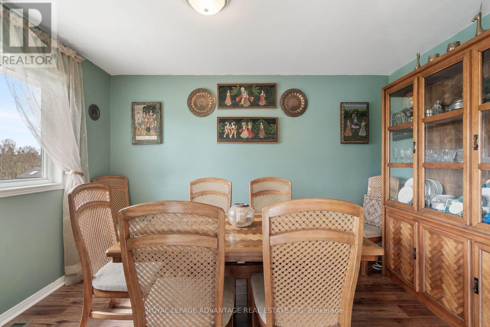












264 GLENWOOD CRESCENT

,
Smiths Falls,




Ontario
K7A5L1

