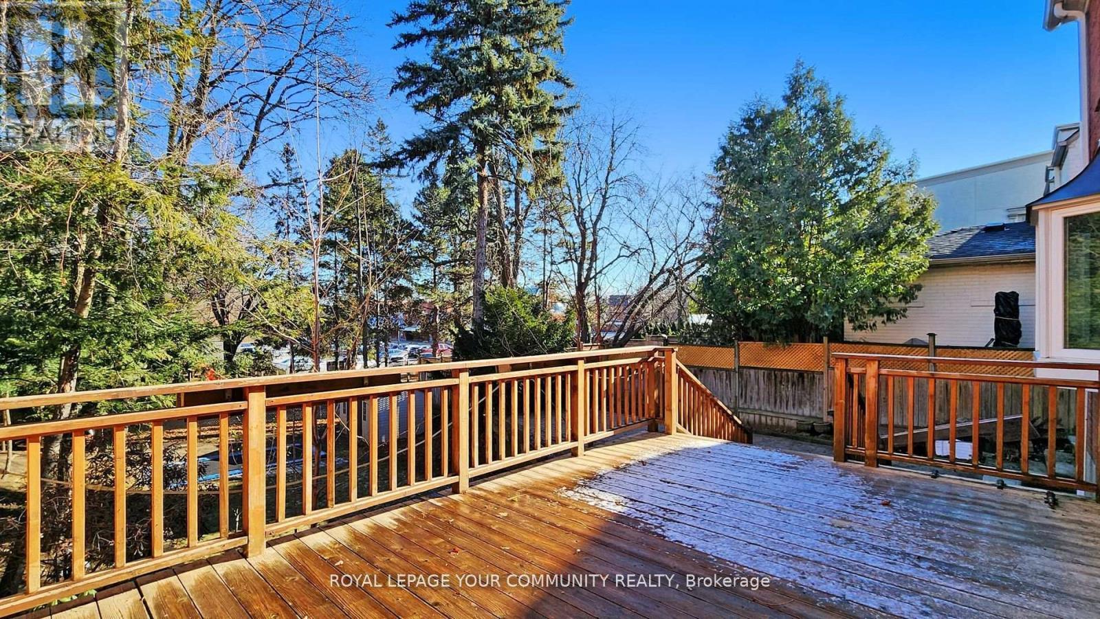 












19 STRATHGOWAN CRESCENT

,
Toronto,




Ontario
M4N2Z6

