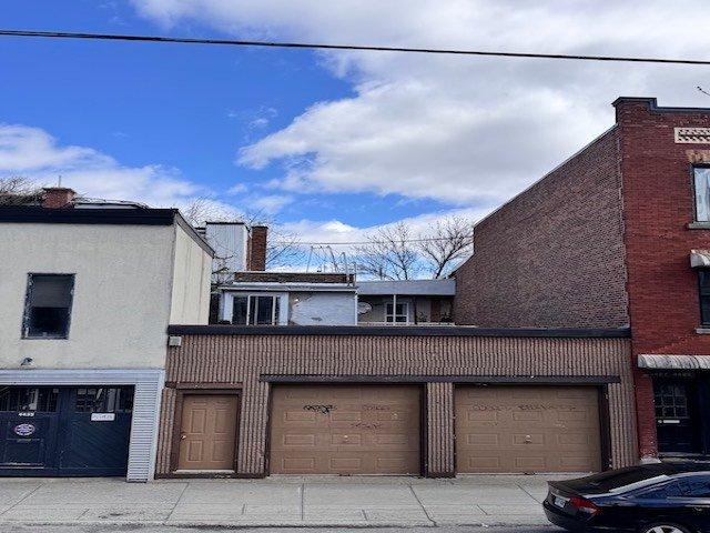 









4422

 - 4424


Rue Boyer

,
Montréal (Le Plateau-Mont-Royal),




QC
H2J3E1


