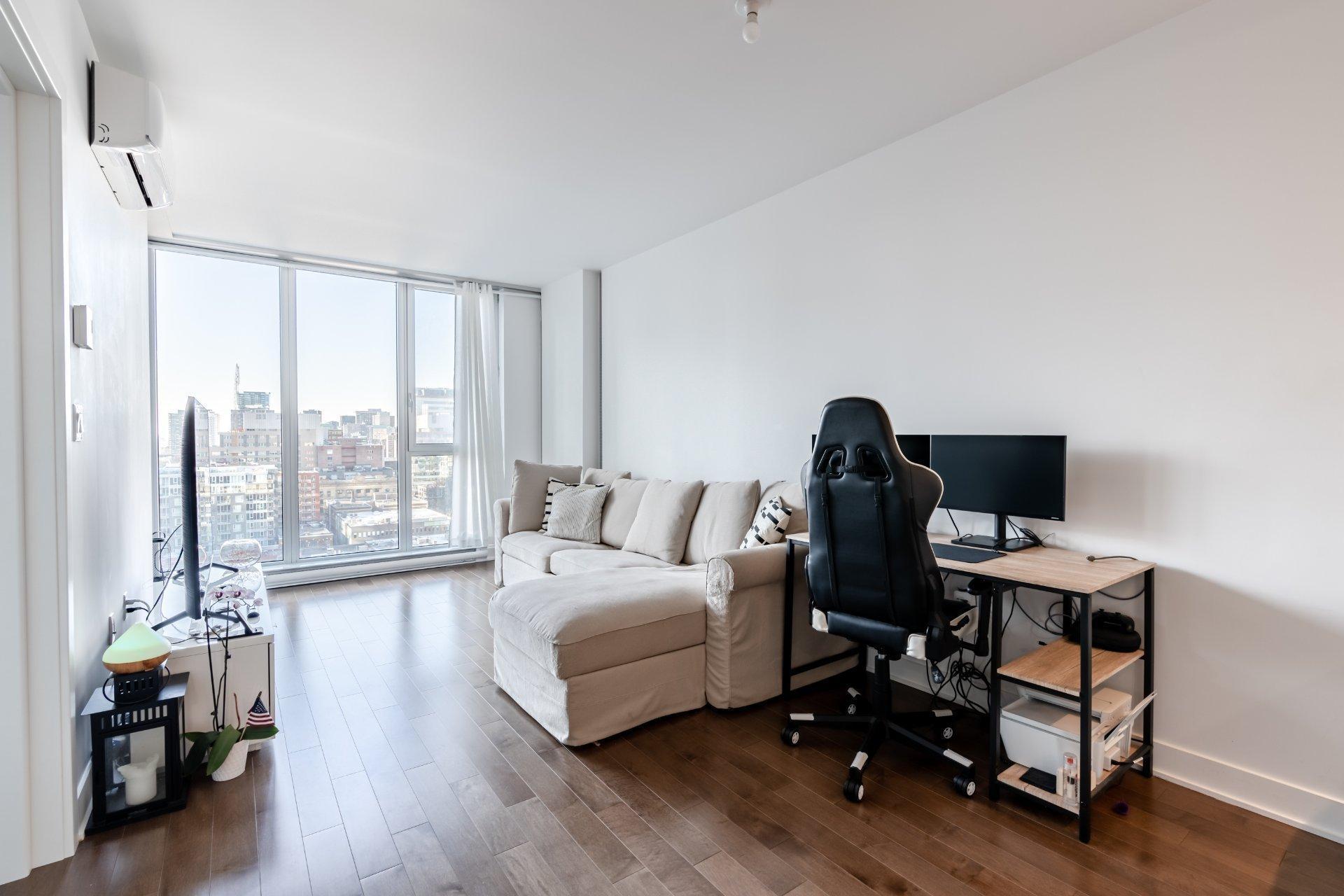 









1239


Rue Drummond

, 1703,
Montréal (Ville-Marie),




QC
H3G0G4

