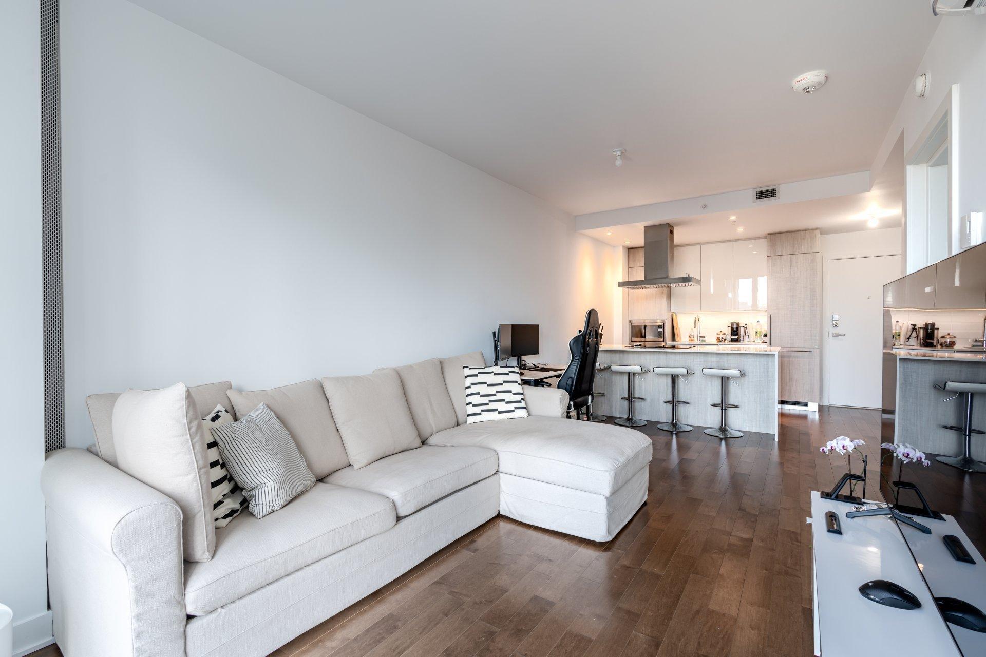 









1239


Rue Drummond

, 1703,
Montréal (Ville-Marie),




QC
H3G0G4

