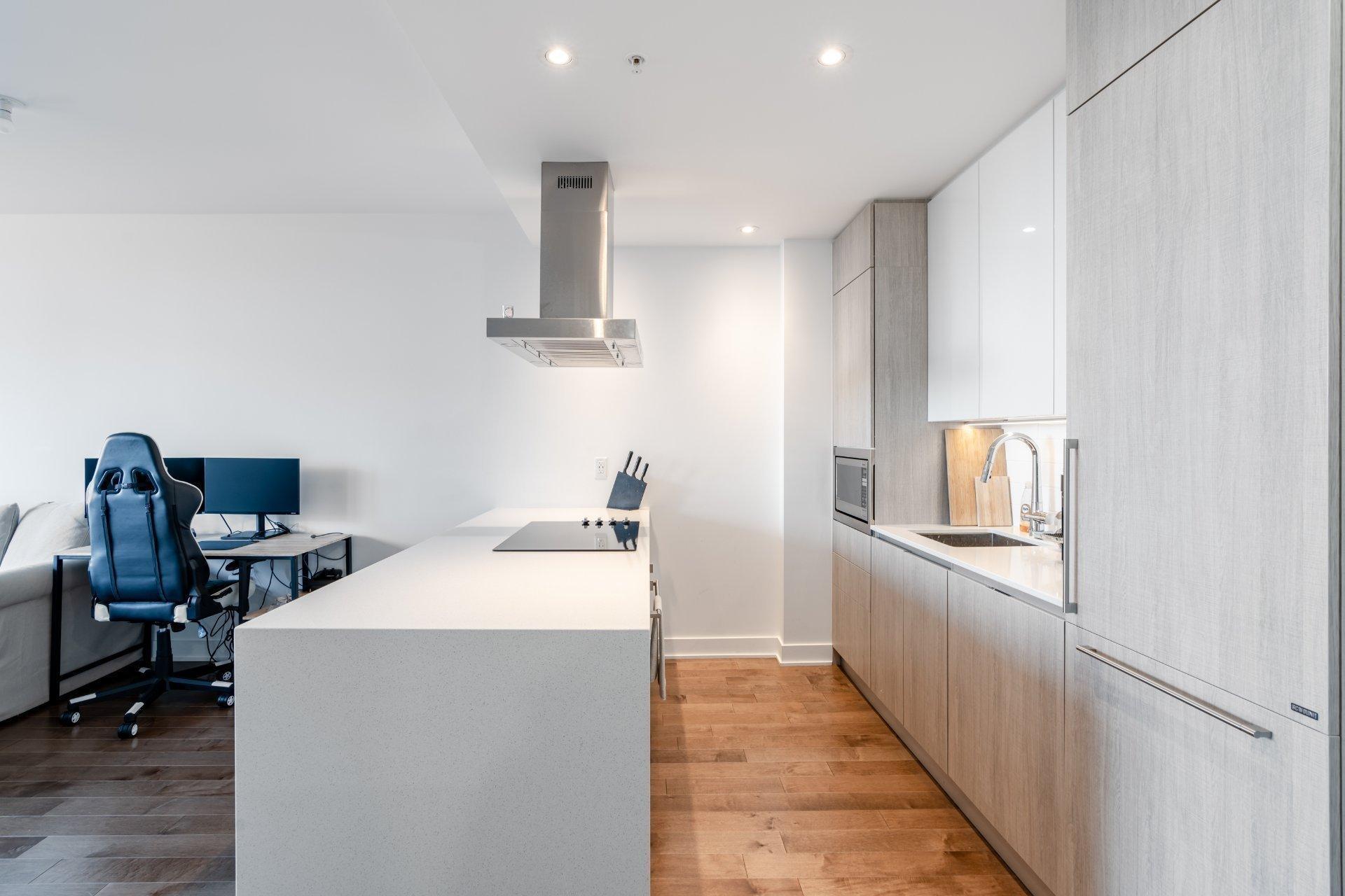 









1239


Rue Drummond

, 1703,
Montréal (Ville-Marie),




QC
H3G0G4

