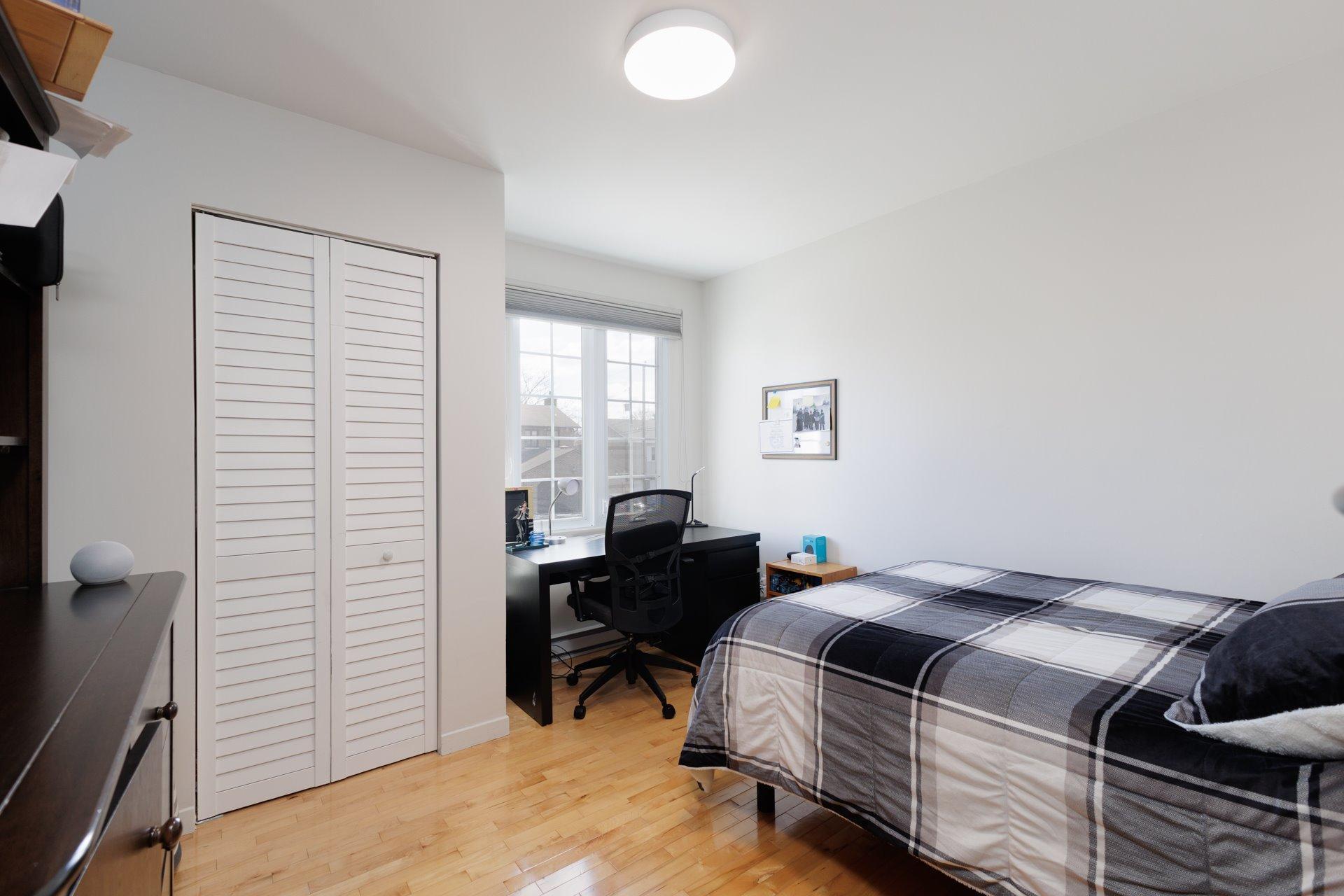 









35


Rue Nobel

,
Kirkland,




QC
H9H4J5

