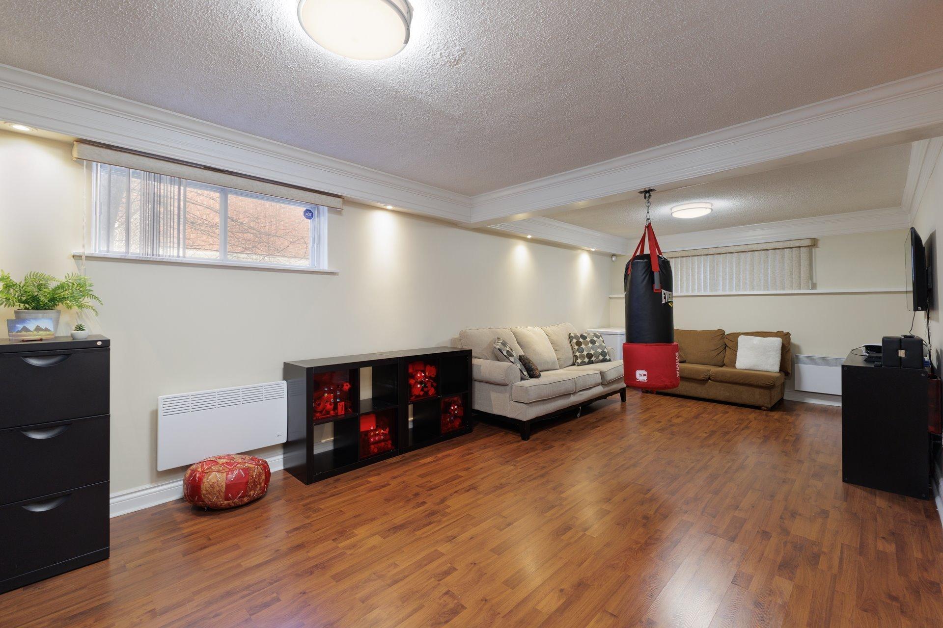 









35


Rue Nobel

,
Kirkland,




QC
H9H4J5

