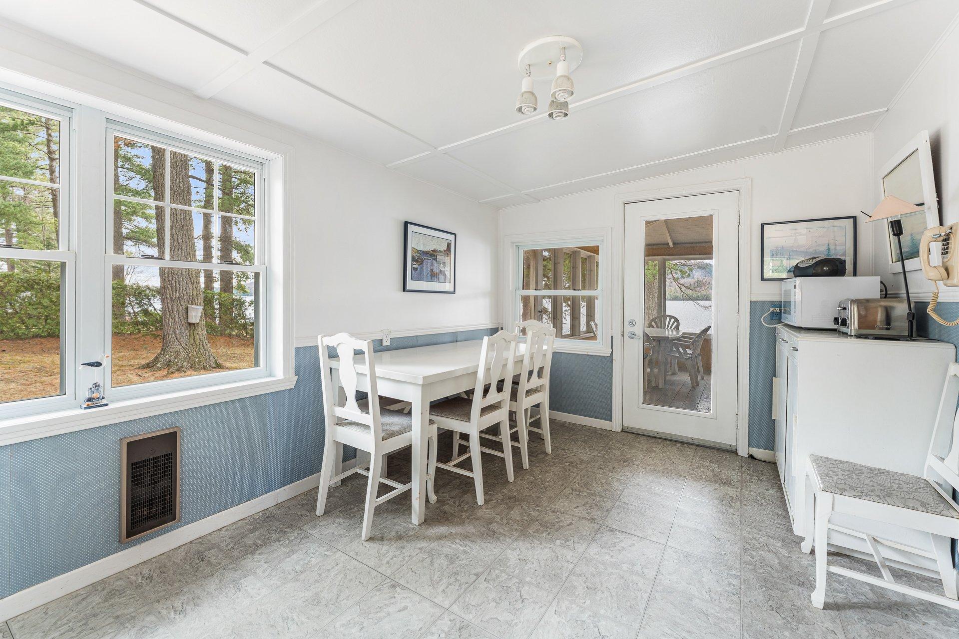 









460


Rue des Marcheurs

,
Saint-Denis-de-Brompton,




QC
J0B2P0

