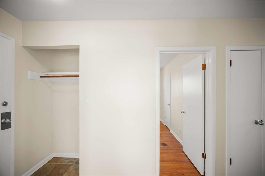 












495 Washington Avenue

,
Winnipeg,




Manitoba
R2K1L9

