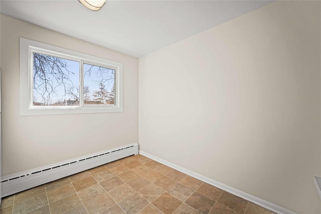 












495 Washington Avenue

,
Winnipeg,




Manitoba
R2K1L9

