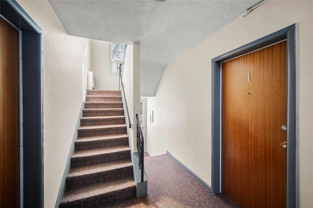 












495 Washington Avenue

,
Winnipeg,




Manitoba
R2K1L9

