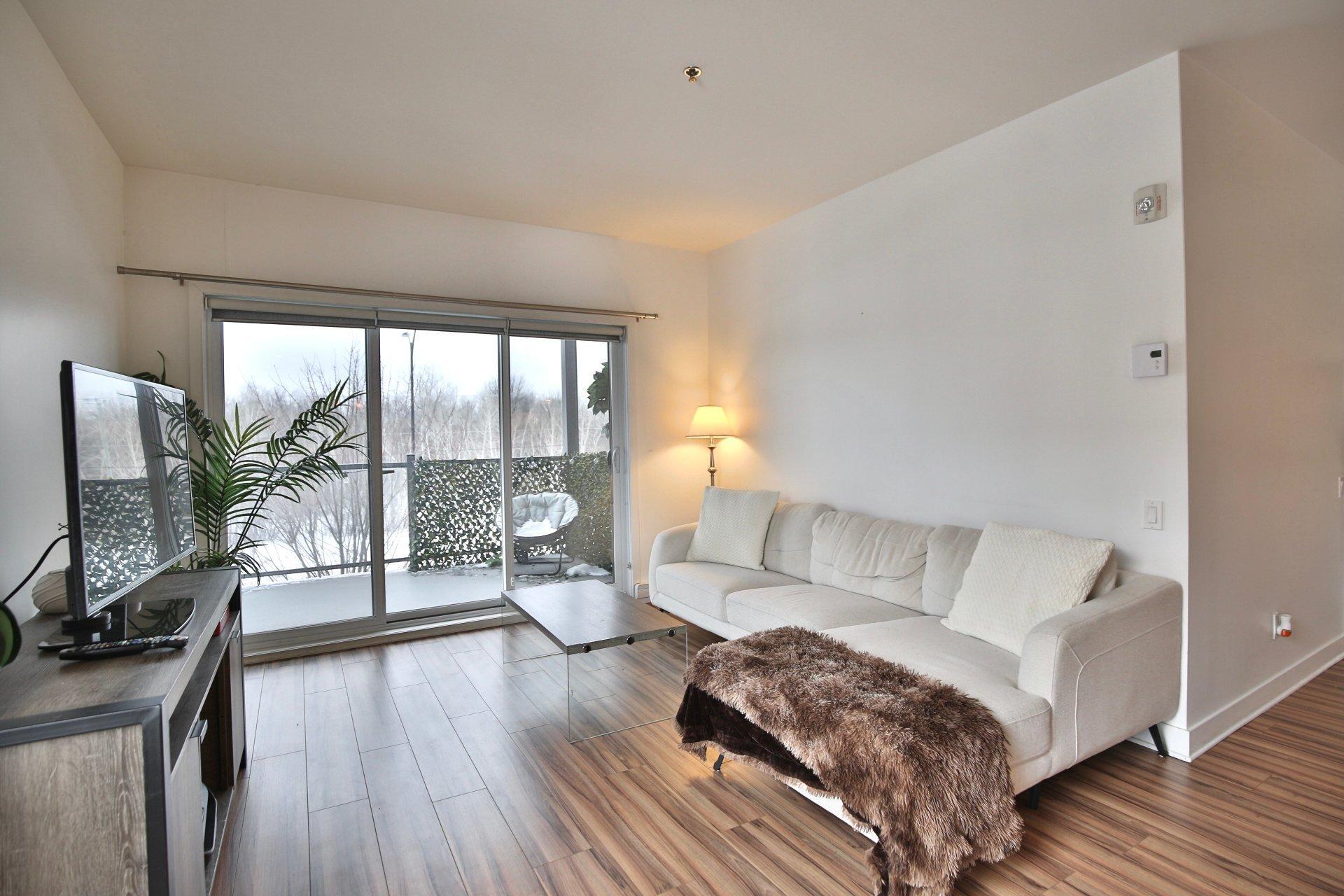 









800


Boul. Vauquelin

, 300,
Longueuil (Saint-Hubert),




QC
J3Y0P3

