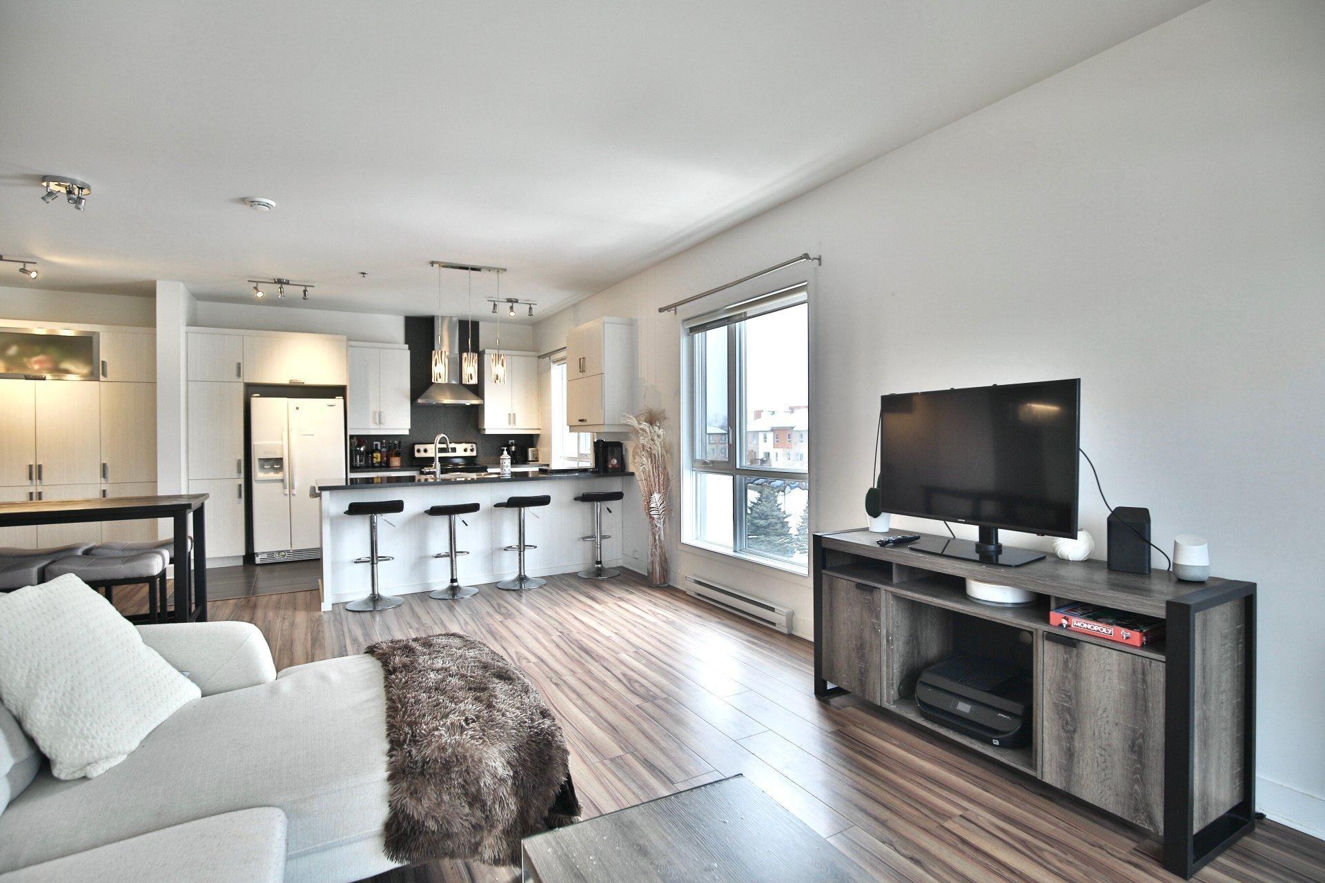 









800


Boul. Vauquelin

, 300,
Longueuil (Saint-Hubert),




QC
J3Y0P3

