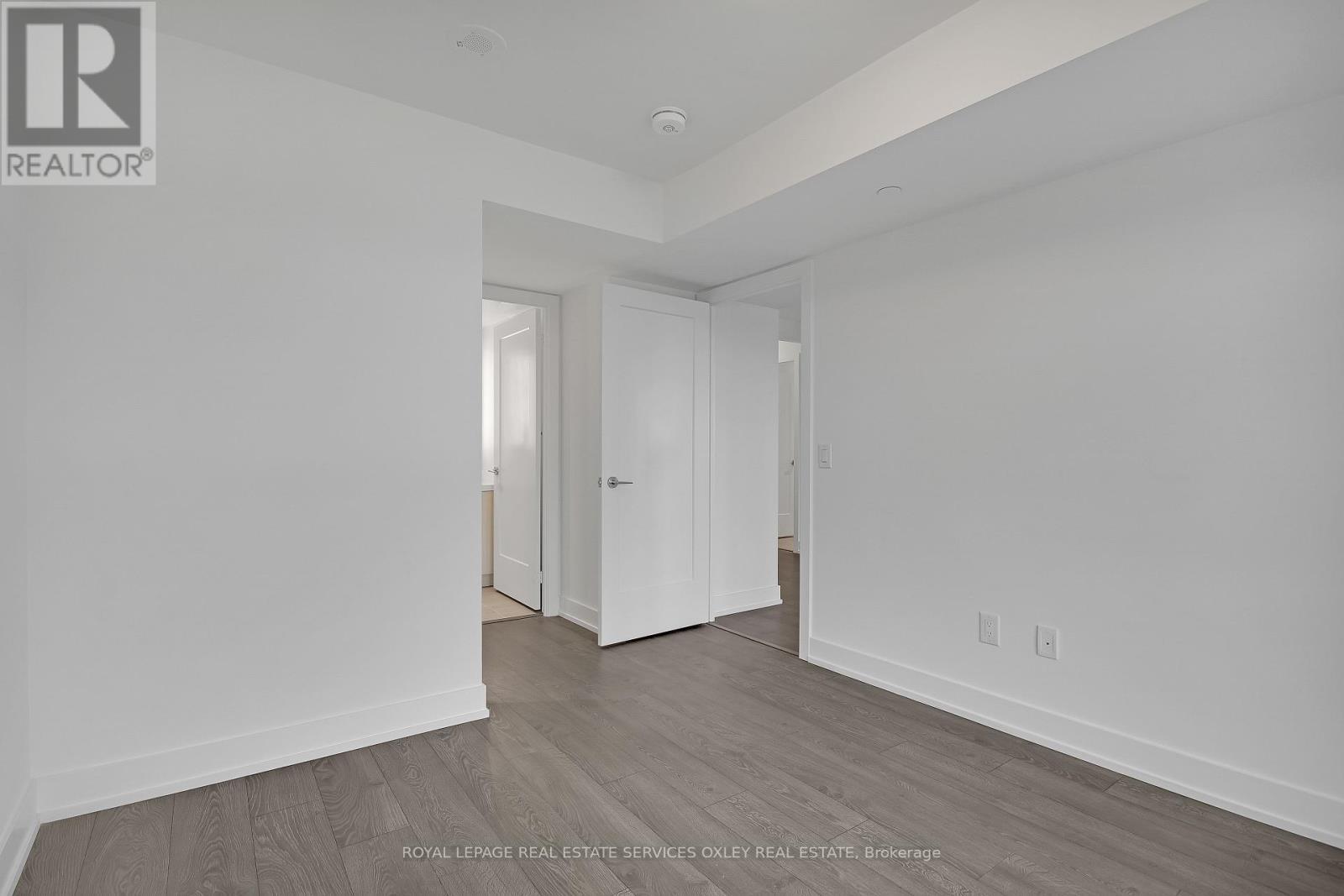












1627 - 5 MABELLE AVENUE

,
Toronto,




Ontario
M9A4Y1

