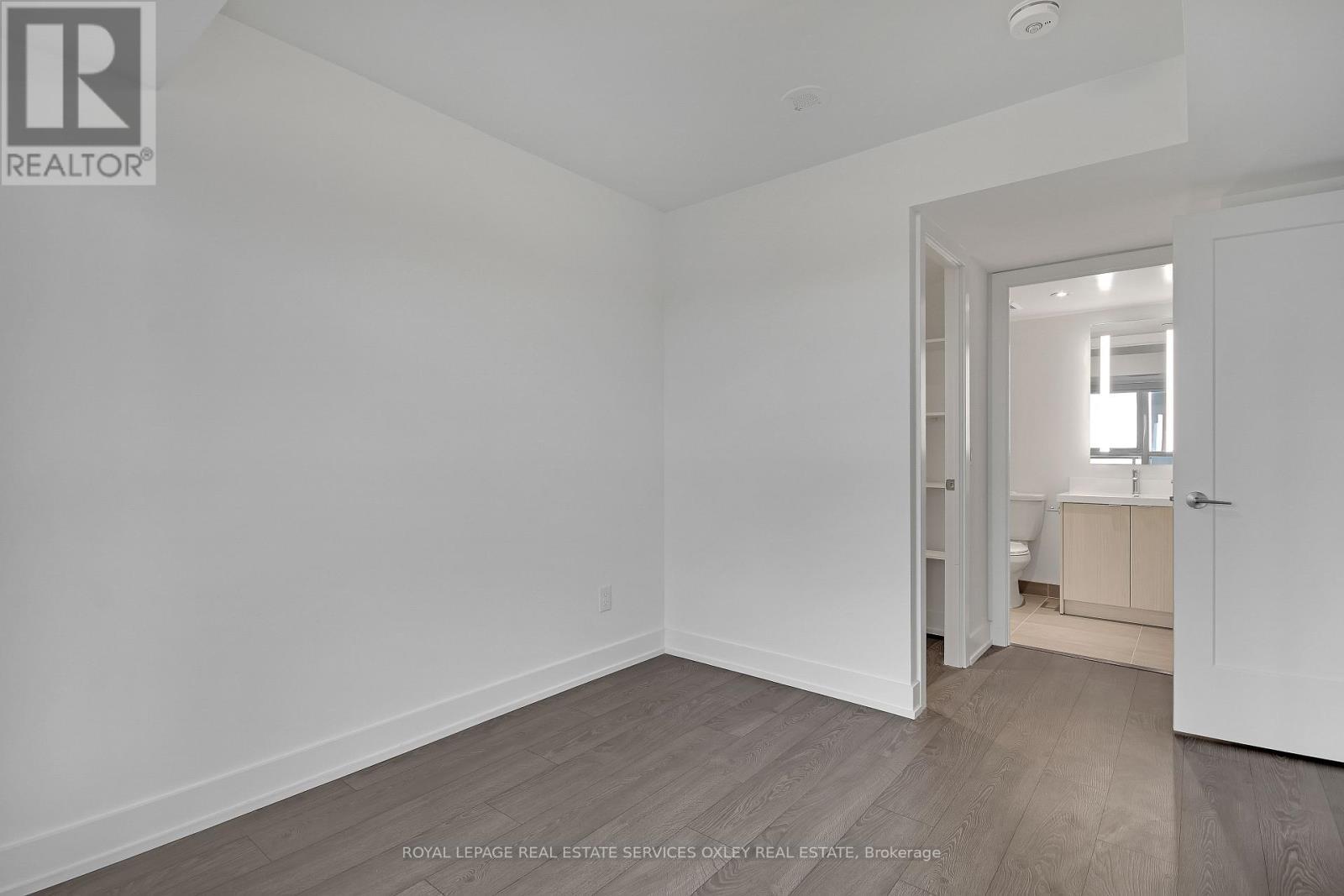 












1627 - 5 MABELLE AVENUE

,
Toronto,




Ontario
M9A4Y1

