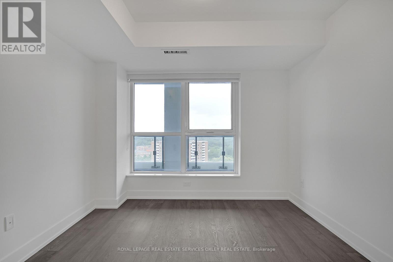 












1627 - 5 MABELLE AVENUE

,
Toronto,




Ontario
M9A4Y1

