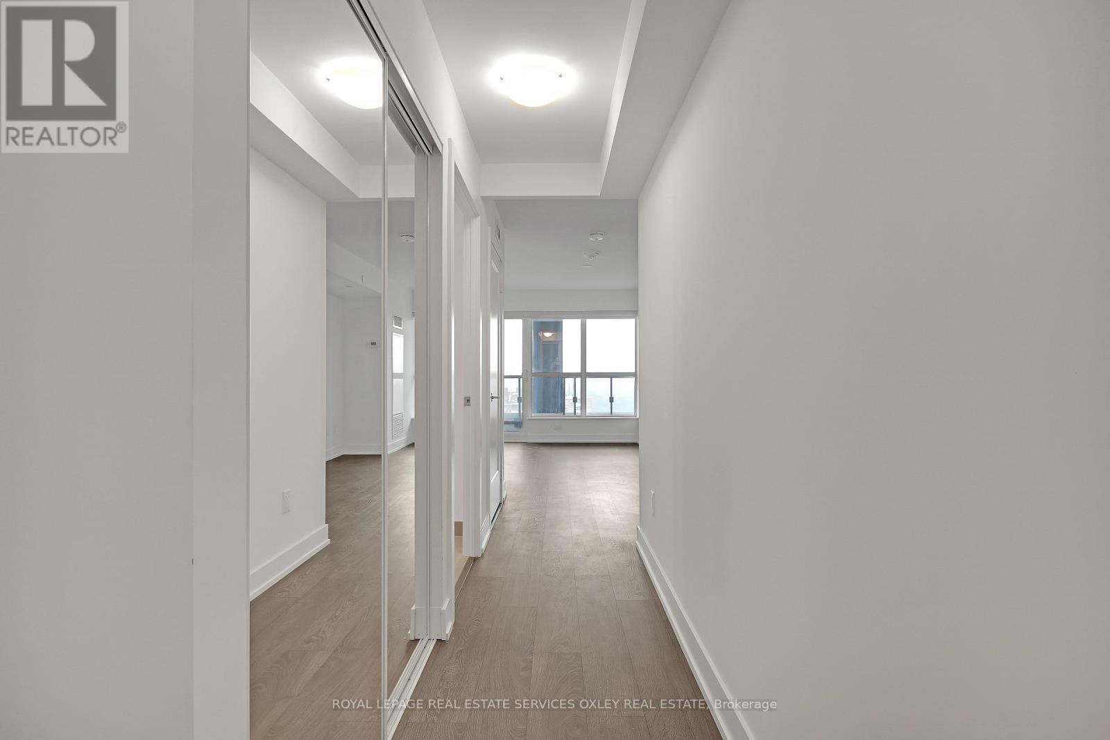 












1627 - 5 MABELLE AVENUE

,
Toronto,




Ontario
M9A4Y1

