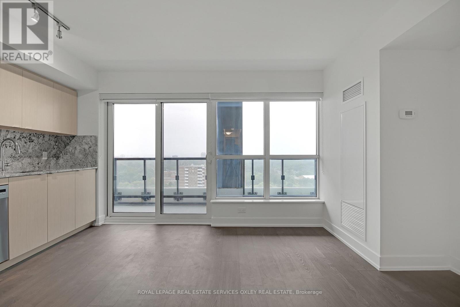 












1627 - 5 MABELLE AVENUE

,
Toronto,




Ontario
M9A4Y1

