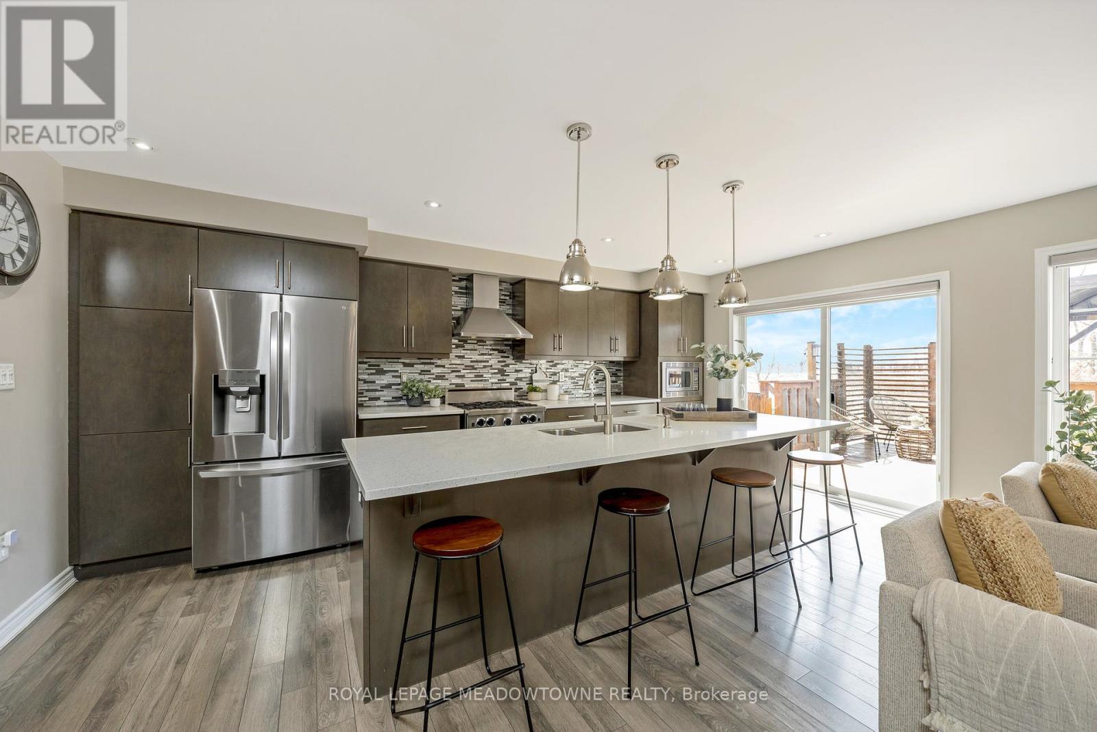 












307 YATES DRIVE

,
Milton,




Ontario
L9T2Y4

