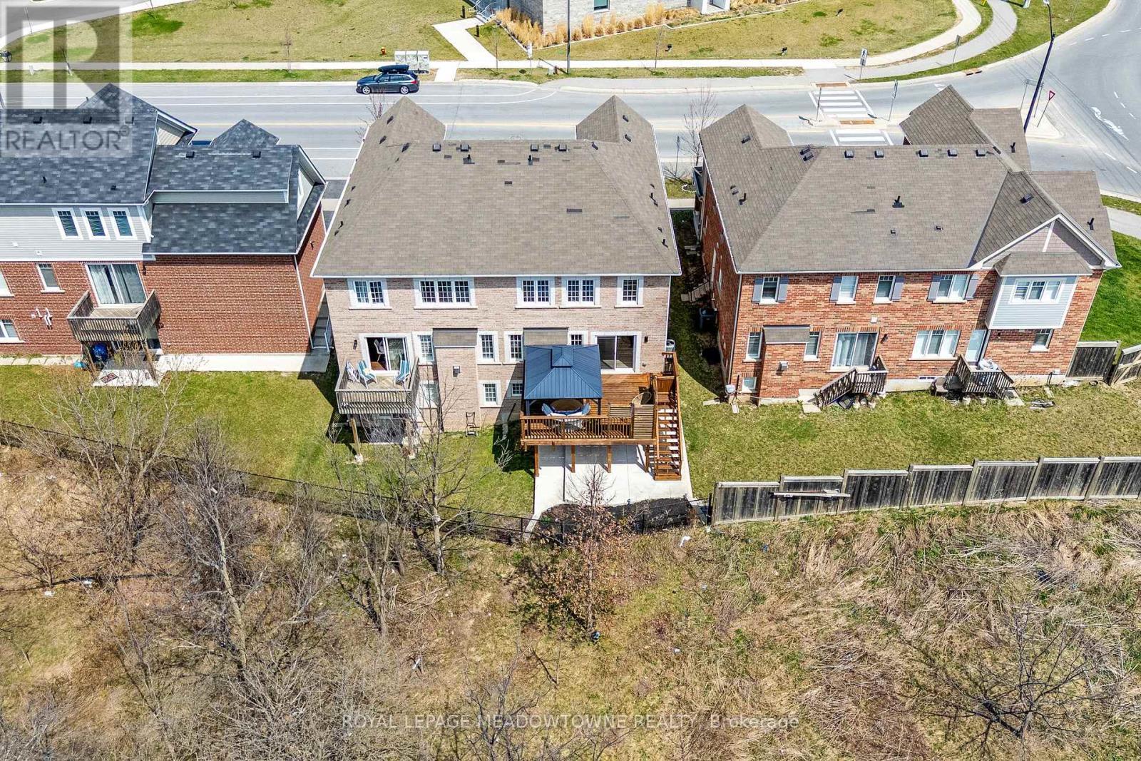 












307 YATES DRIVE

,
Milton,




Ontario
L9T2Y4

