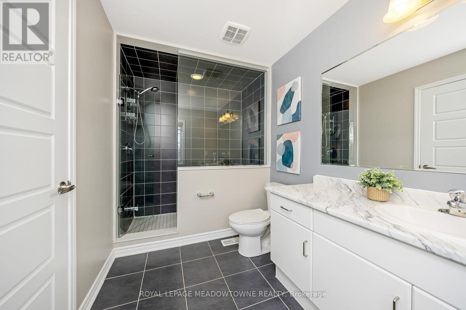












307 YATES DRIVE

,
Milton,




Ontario
L9T2Y4

