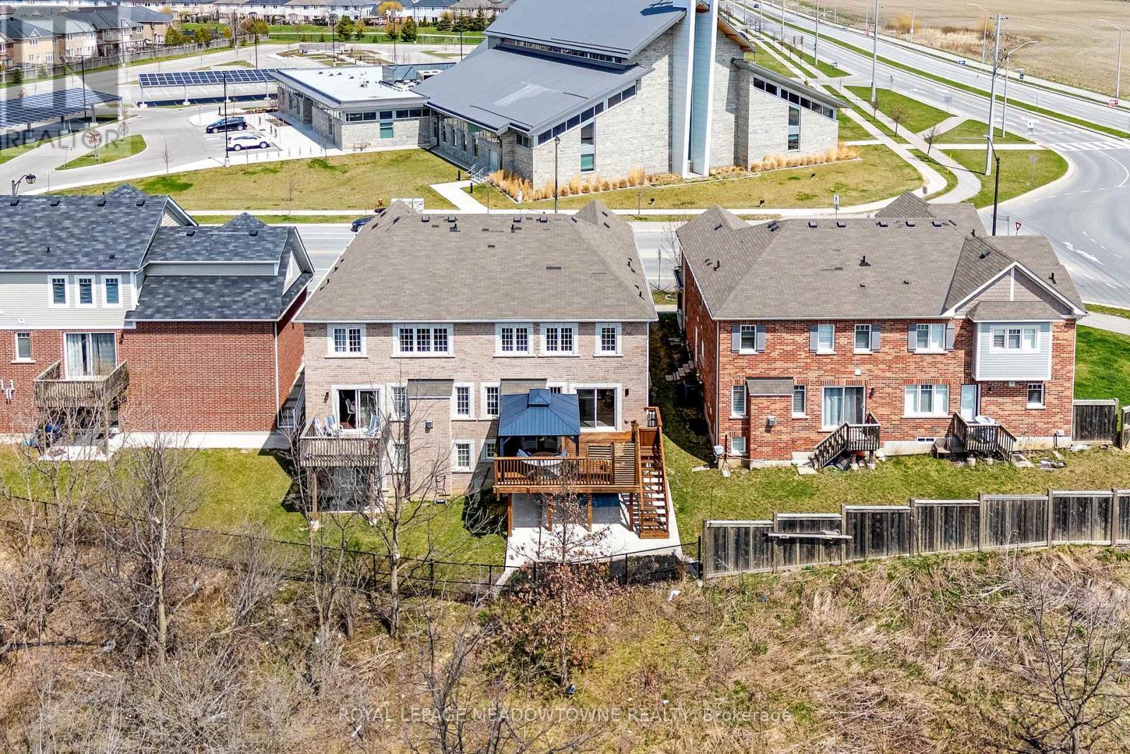 












307 YATES DRIVE

,
Milton,




Ontario
L9T2Y4

