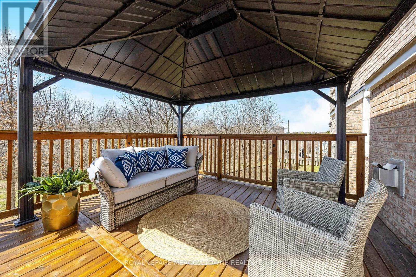 












307 YATES DRIVE

,
Milton,




Ontario
L9T2Y4

