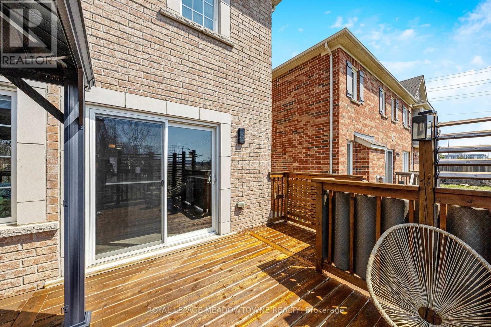 












307 YATES DRIVE

,
Milton,




Ontario
L9T2Y4

