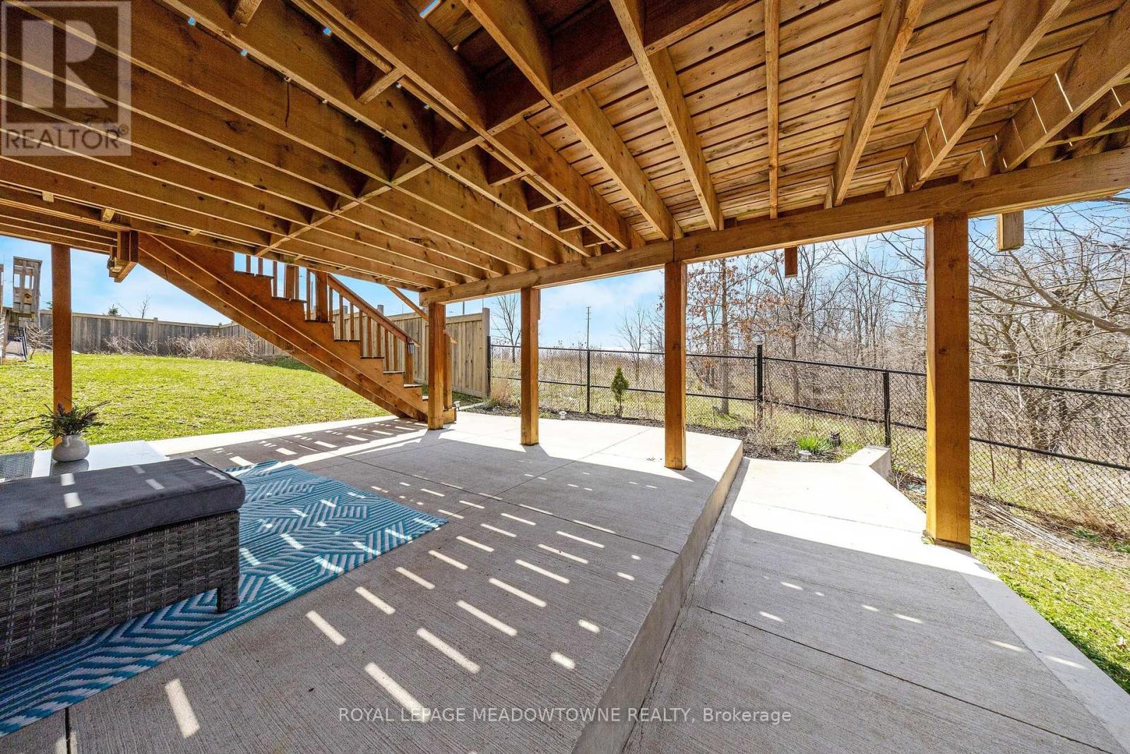 












307 YATES DRIVE

,
Milton,




Ontario
L9T2Y4


