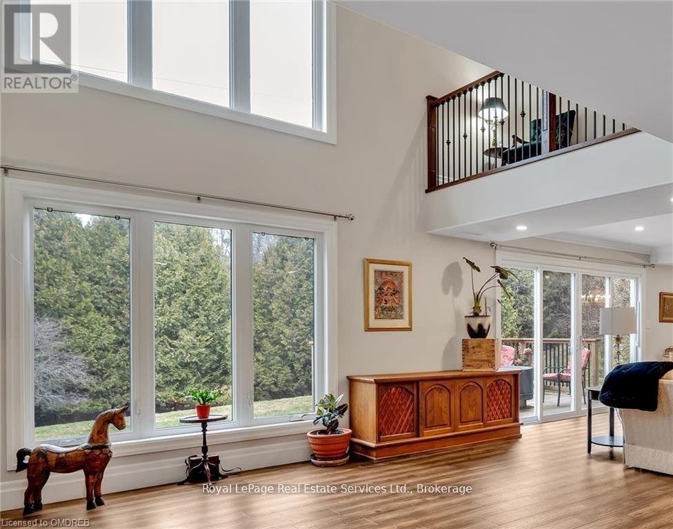 












208 SKI HILL ROAD

,
Kawartha Lakes (Manvers),




Ontario
L0A1A0

