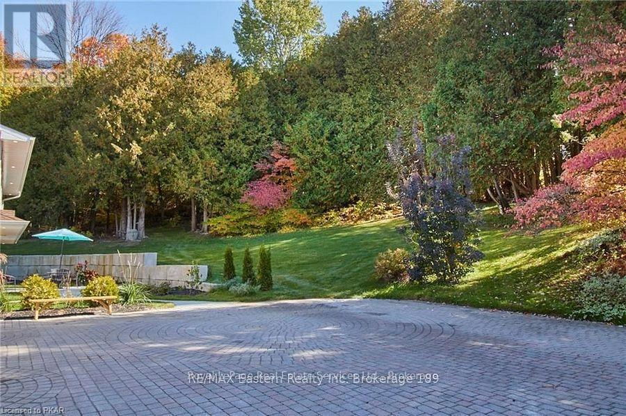 












208 SKI HILL ROAD

,
Kawartha Lakes (Manvers),




Ontario
L0A1A0

