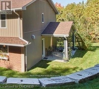












208 SKI HILL ROAD

,
Kawartha Lakes (Manvers),




Ontario
L0A1A0

