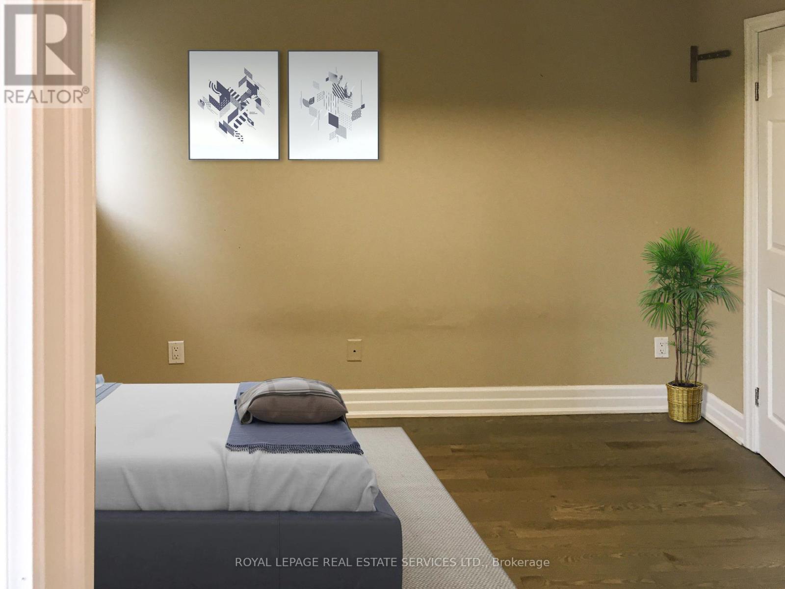 












4 - 2312 LAKE SHORE BOULEVARD W

,
Toronto,




Ontario
M8V1B5

