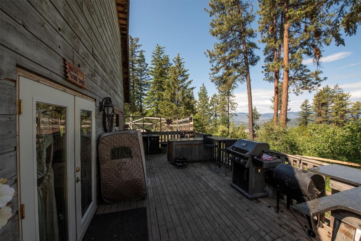 









5974


Farmers

Drive,
Kelowna,




BC
V1P 1A3


