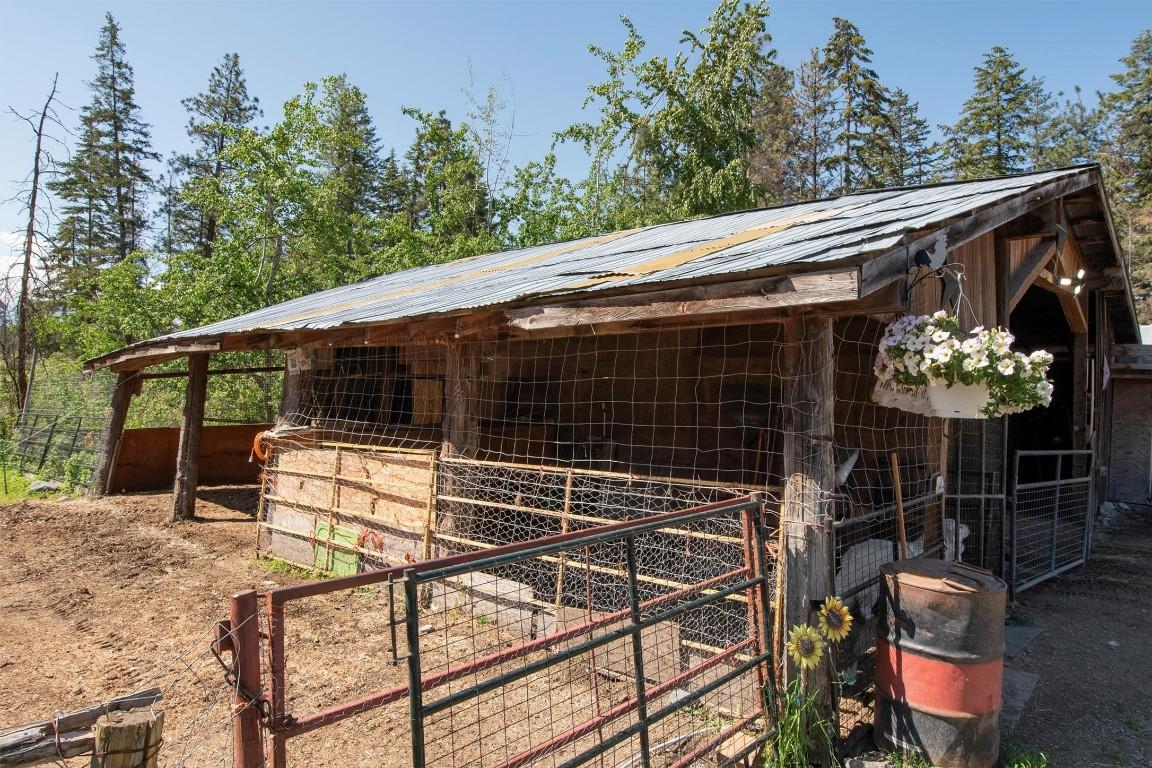









5974


Farmers

Drive,
Kelowna,




BC
V1P 1A3

