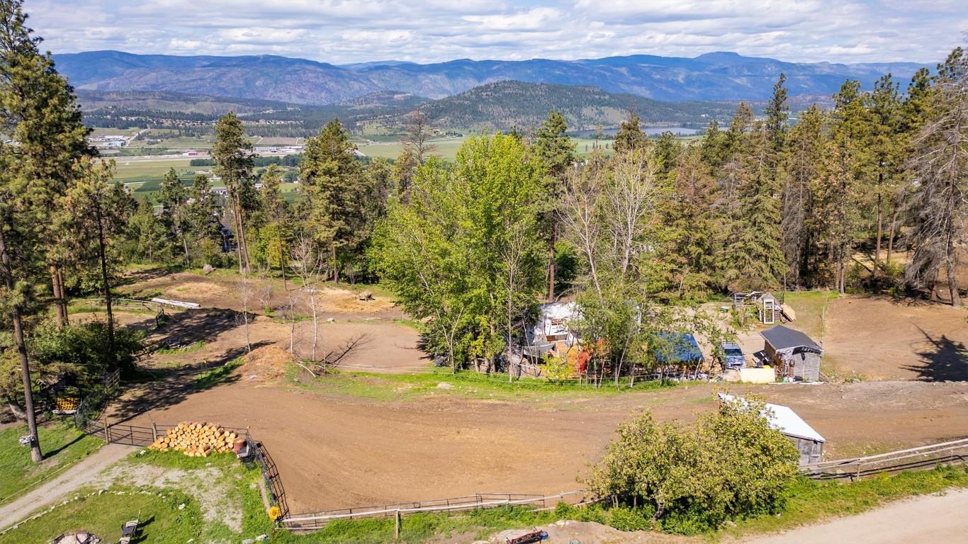 









5974


Farmers

Drive,
Kelowna,




BC
V1P 1A3

