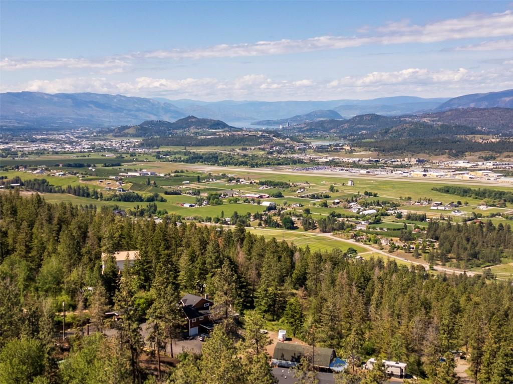 









5974


Farmers

Drive,
Kelowna,




BC
V1P 1A3

