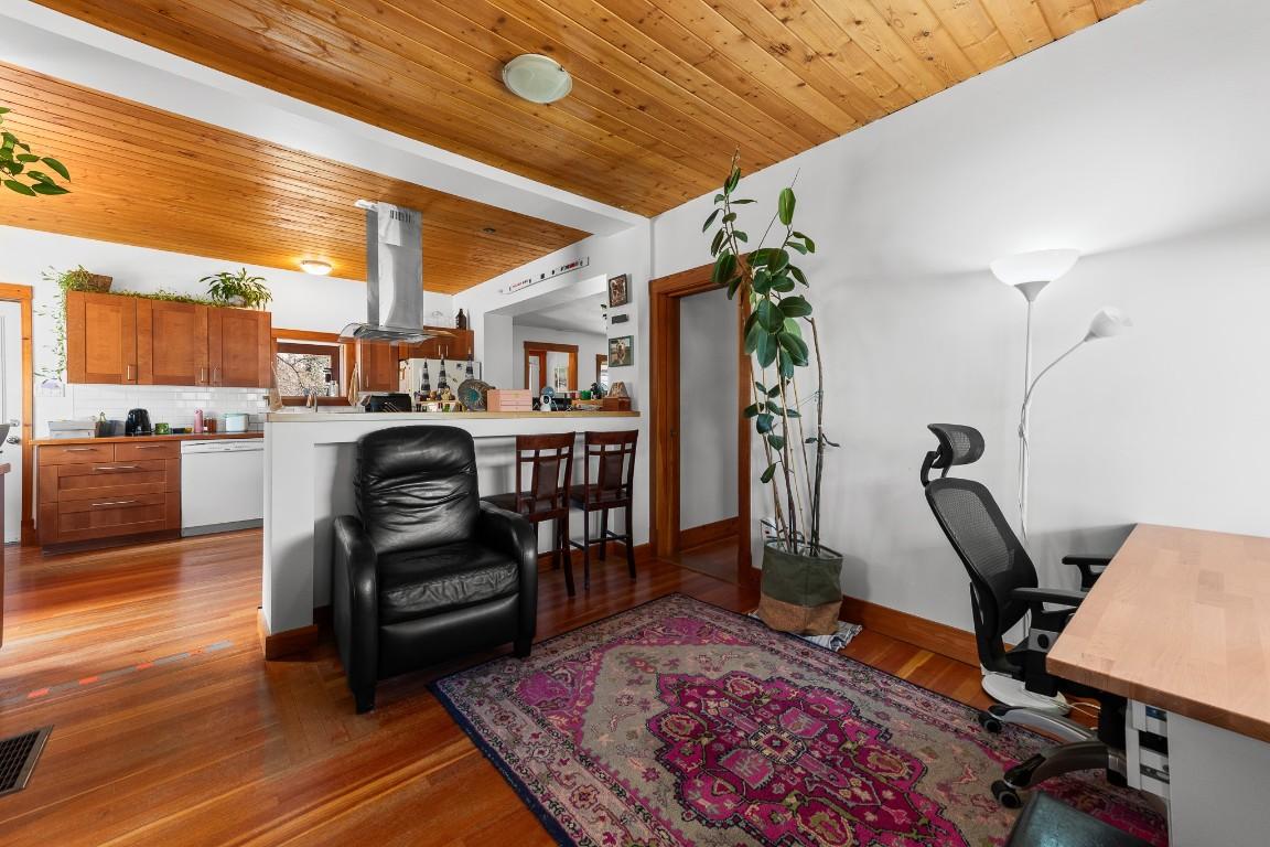 









351


Caldwell

Street,
Kimberley,




BC
V1A 1G2

