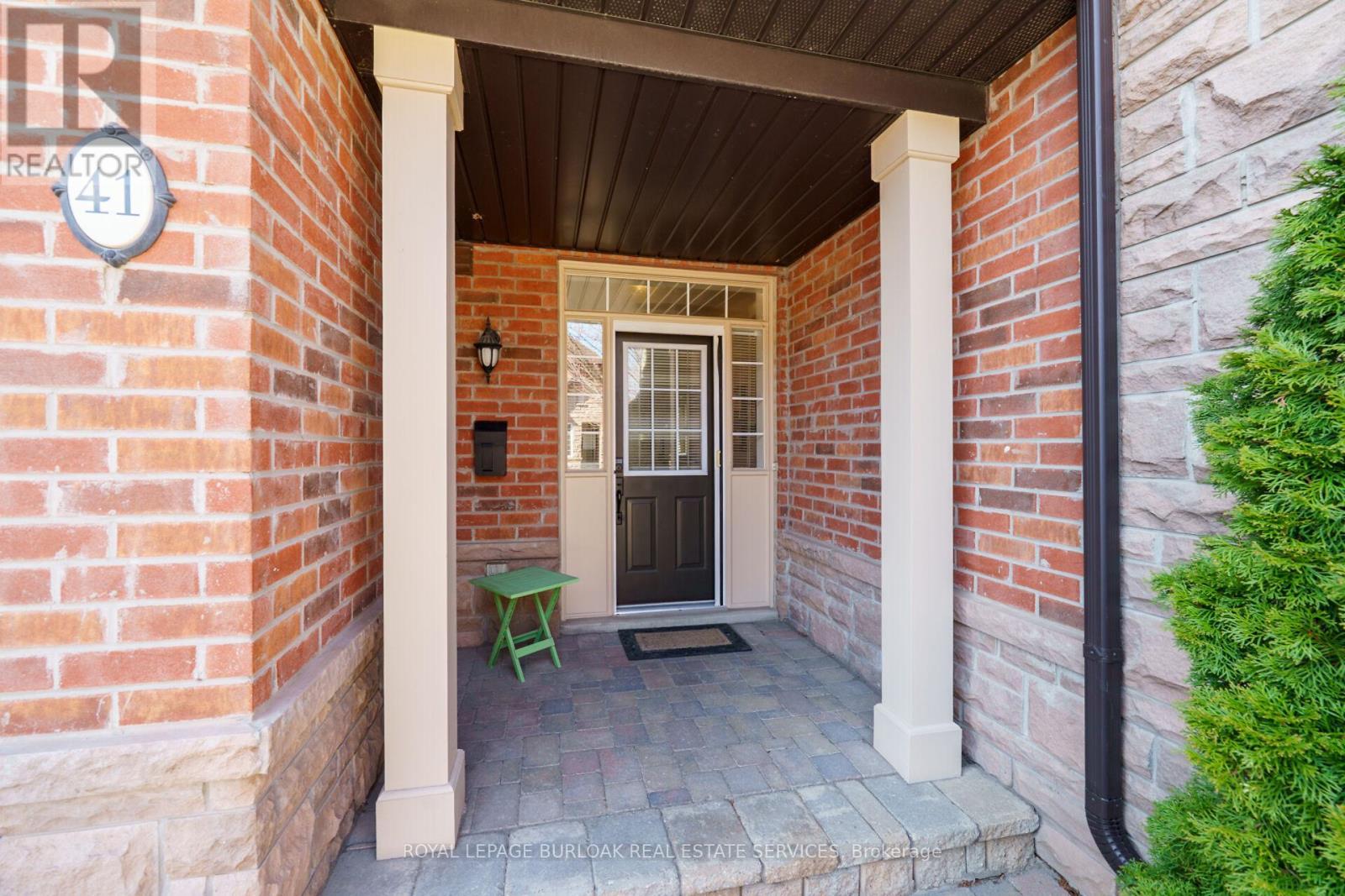 












41 - 300 RAVINEVIEW WAY

,
Oakville,




Ontario
L6H7J2

