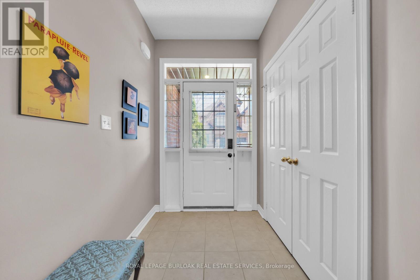












41 - 300 RAVINEVIEW WAY

,
Oakville,




Ontario
L6H7J2

