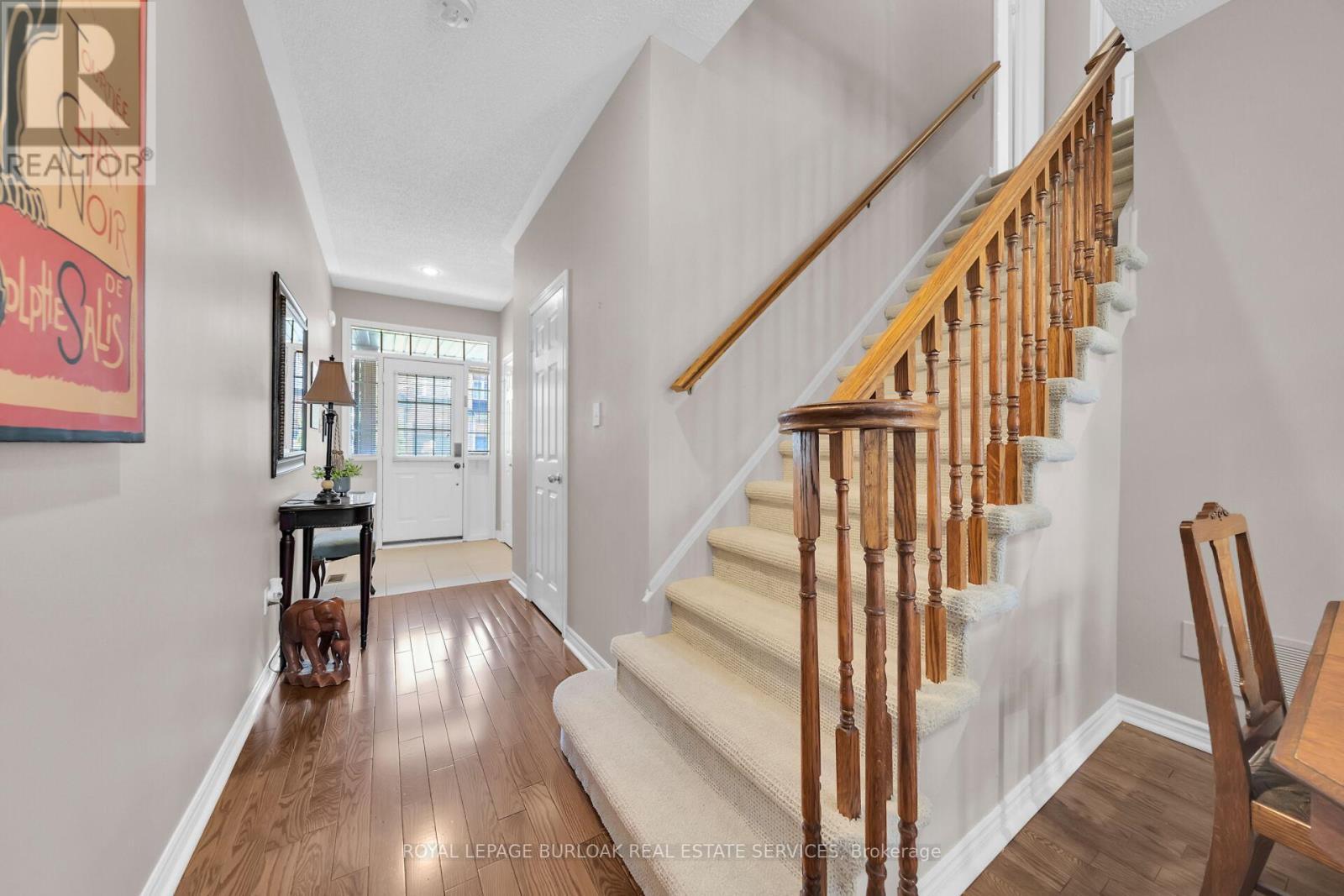 












41 - 300 RAVINEVIEW WAY

,
Oakville,




Ontario
L6H7J2

