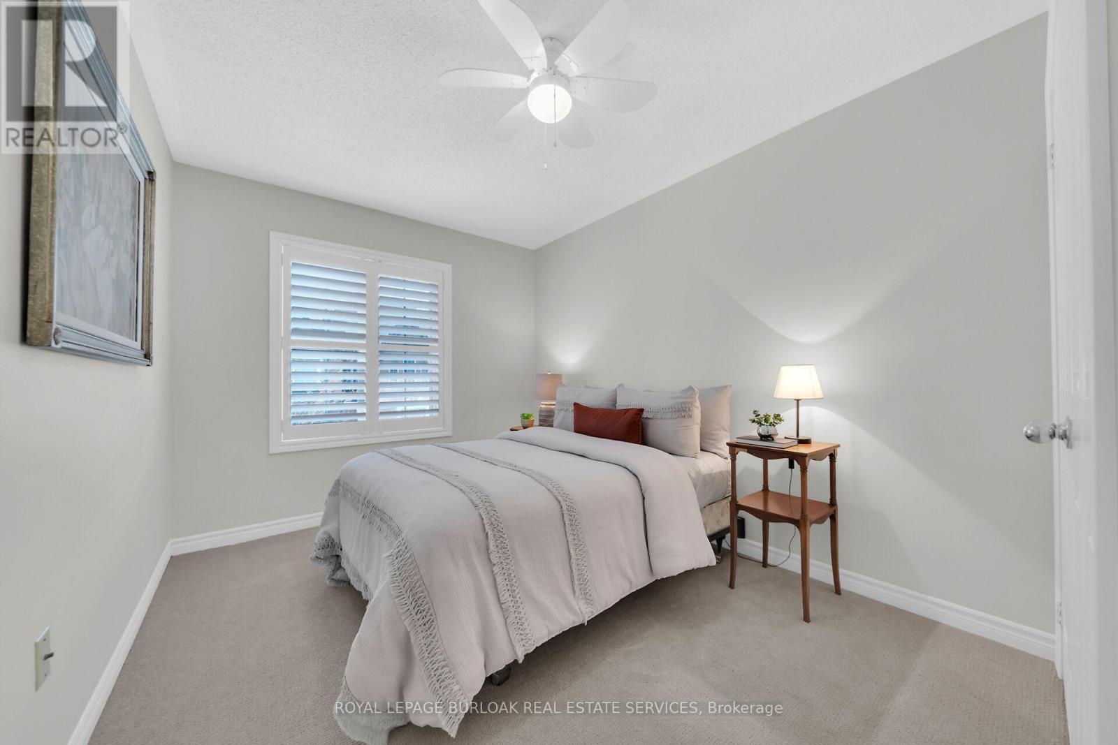












41 - 300 RAVINEVIEW WAY

,
Oakville,




Ontario
L6H7J2

