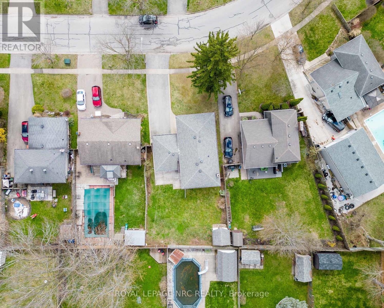 












5939 HILLCREST CRESCENT

,
Niagara Falls (Church's Lane),




Ontario
L2J2A8

