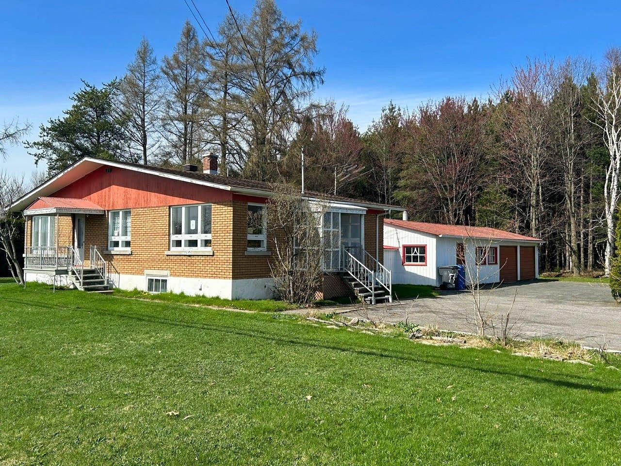 









1105


9e Rang

,
Saint-Wenceslas,




QC
G0Z1J0

