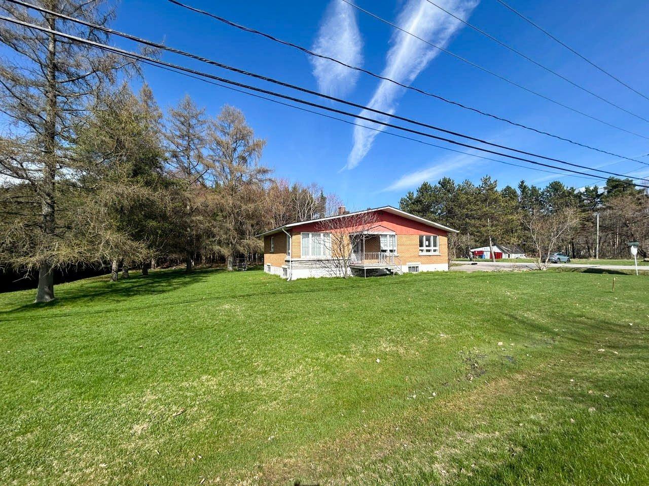 









1105


9e Rang

,
Saint-Wenceslas,




QC
G0Z1J0

