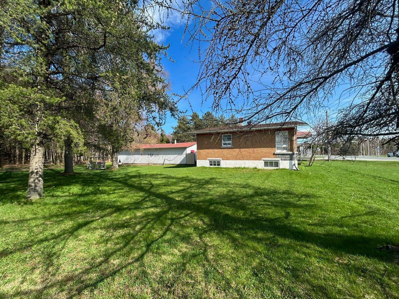 









1105


9e Rang

,
Saint-Wenceslas,




QC
G0Z1J0

