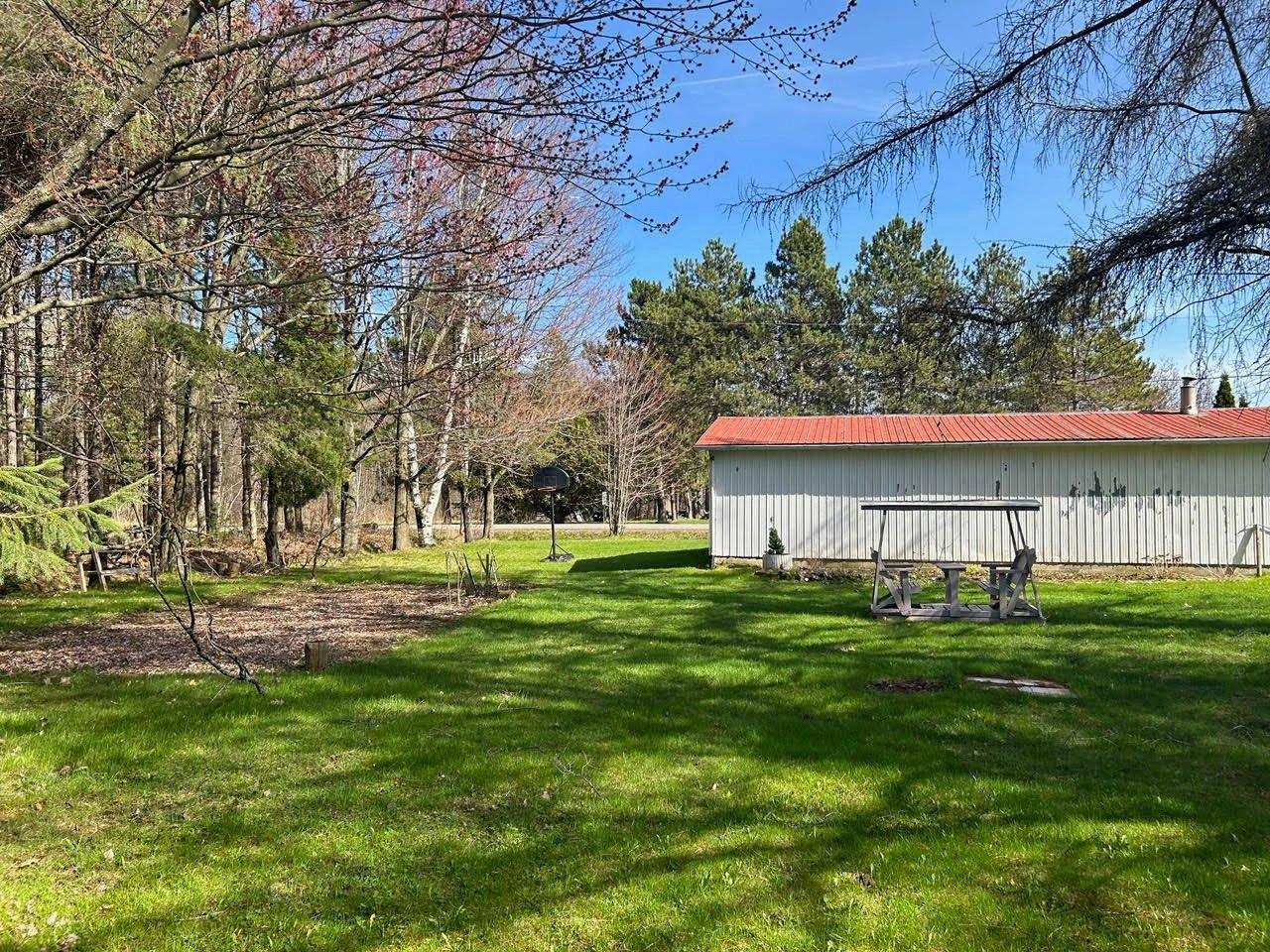









1105


9e Rang

,
Saint-Wenceslas,




QC
G0Z1J0

