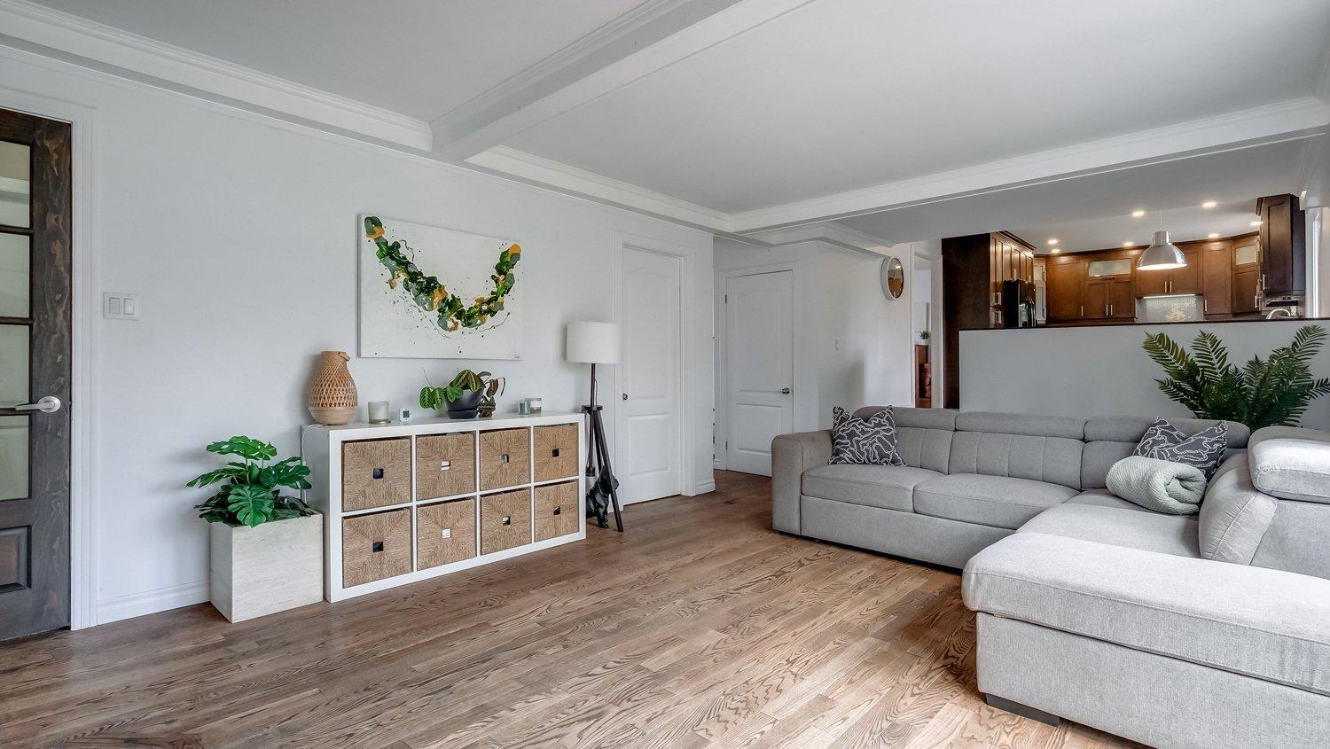 









88


Rue du Piémont

,
Sainte-Julie,




QC
J3E3A7

