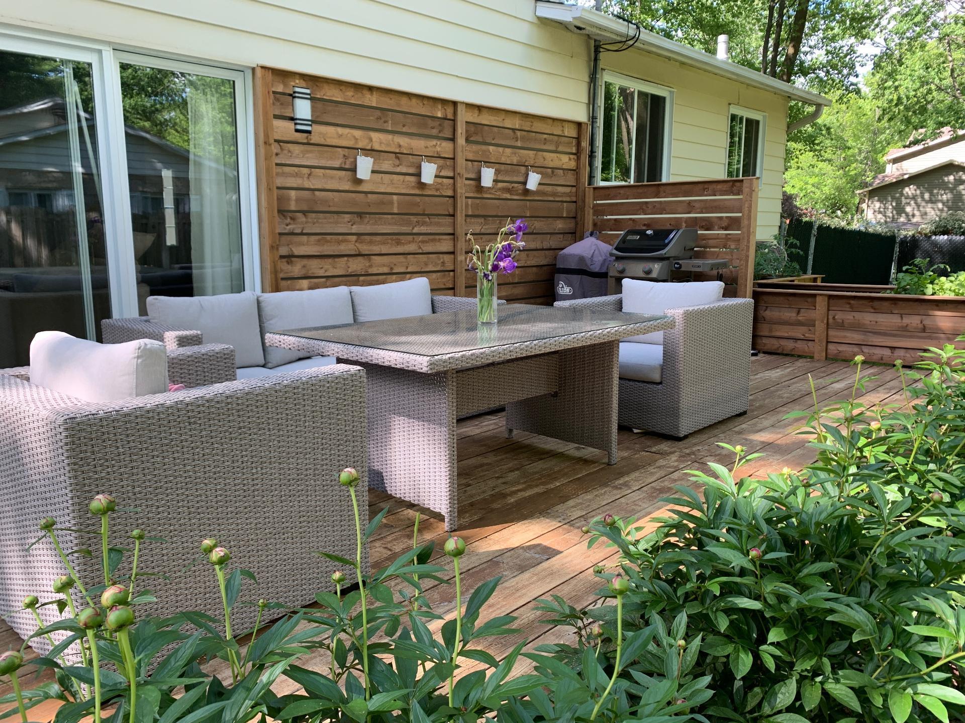 









88


Rue du Piémont

,
Sainte-Julie,




QC
J3E3A7

