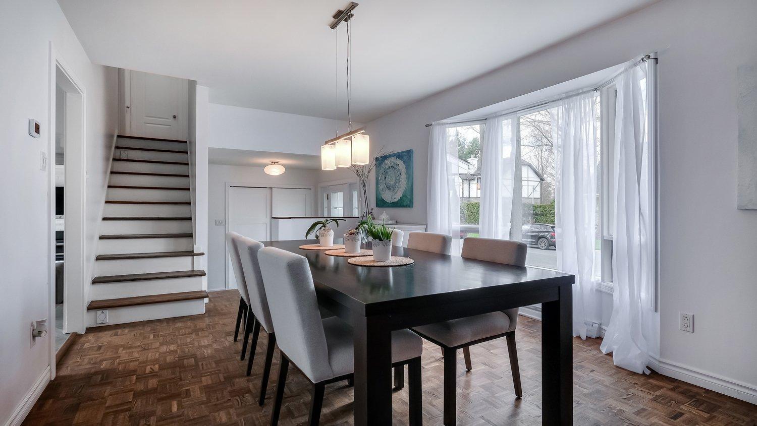 









88


Rue du Piémont

,
Sainte-Julie,




QC
J3E3A7

