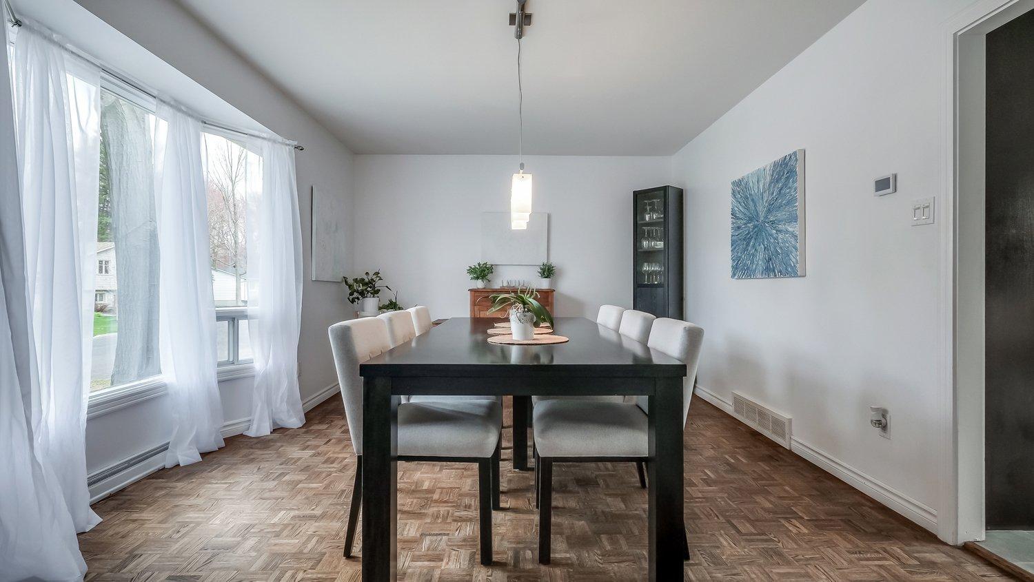 









88


Rue du Piémont

,
Sainte-Julie,




QC
J3E3A7


